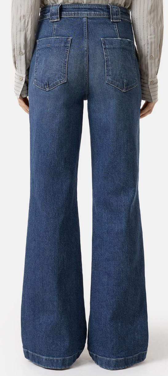Closed Aria Dark Blue