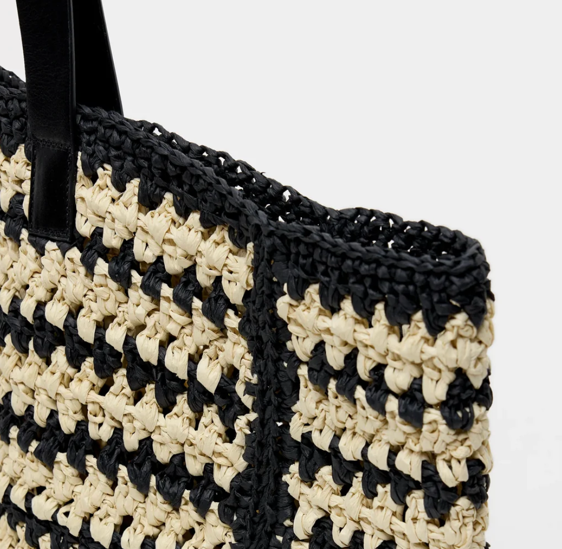 Closed Bag Black